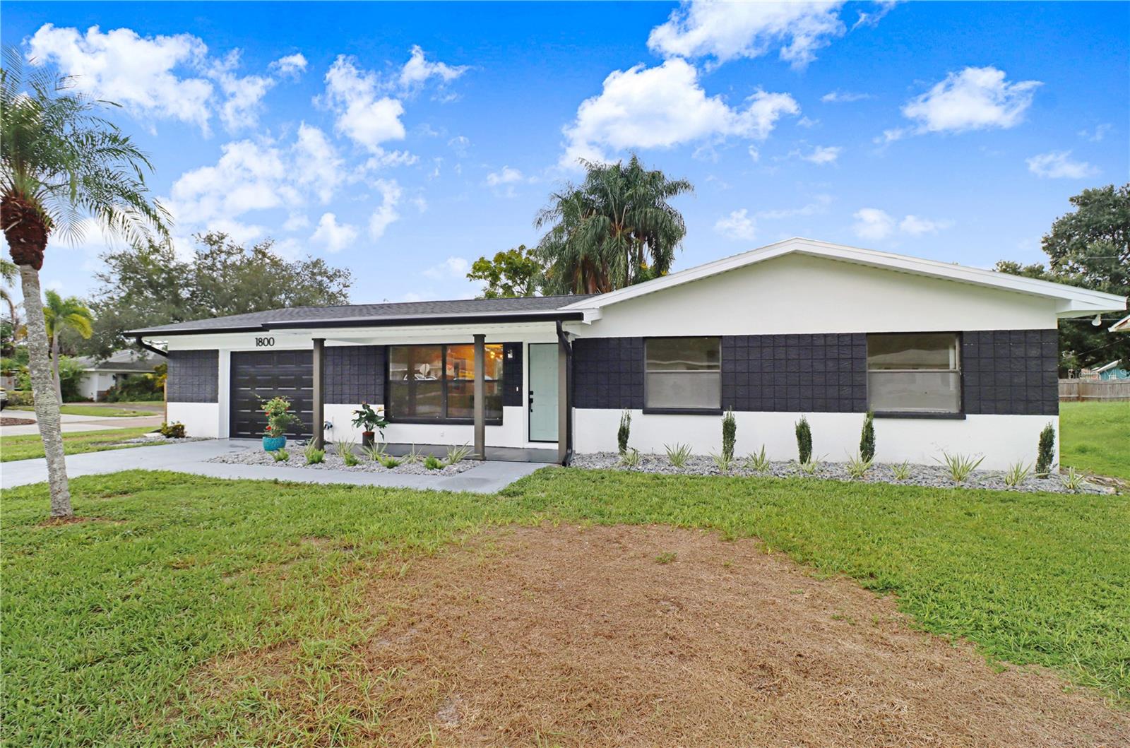 1800 CARDINAL DR — photo 35