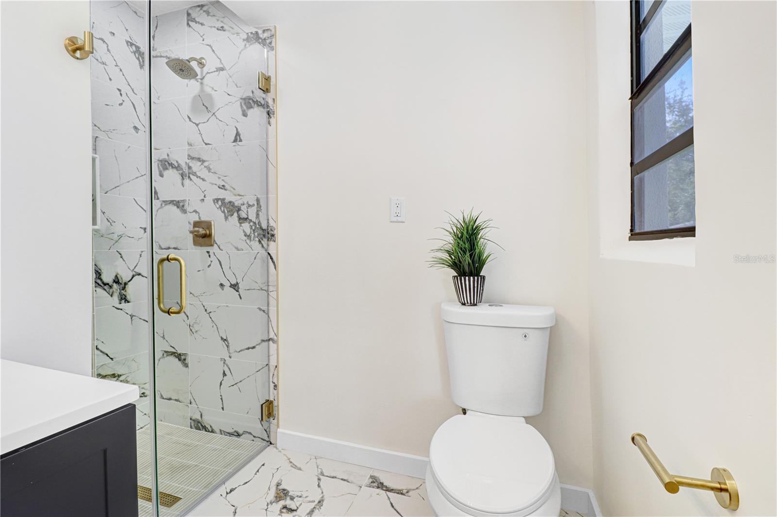 1800 CARDINAL DR — photo 18