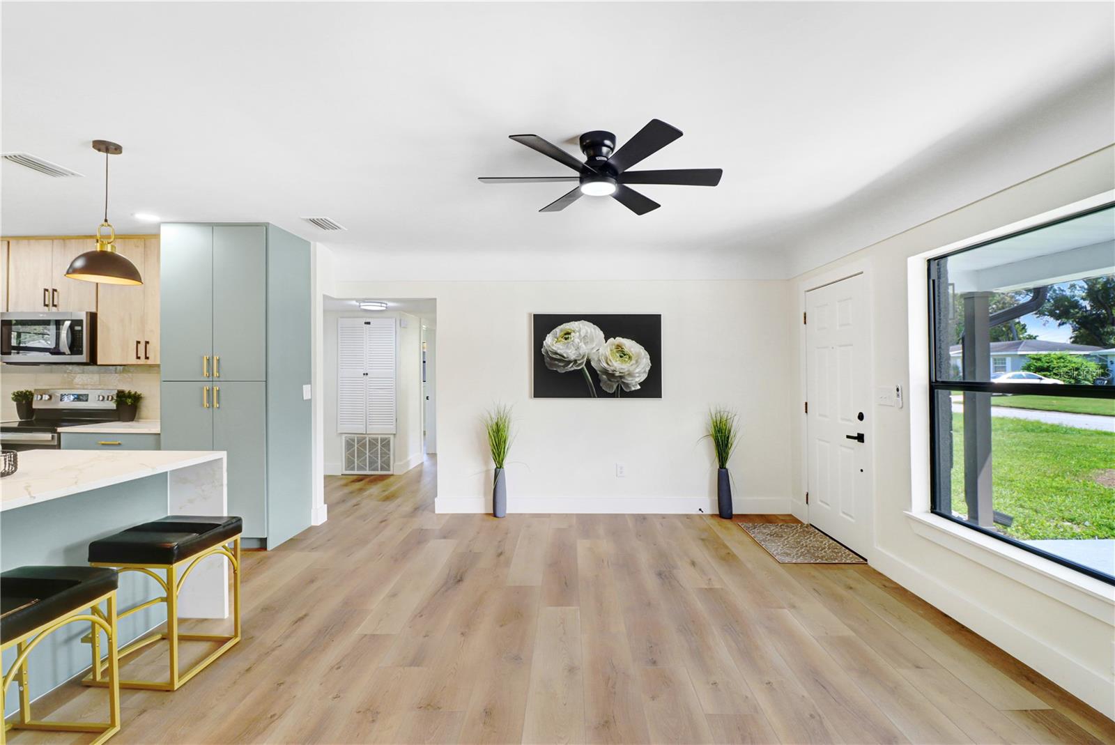 1800 CARDINAL DR — photo 5