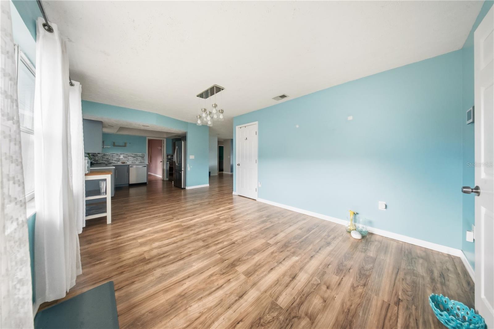 505 TIMBER LN — photo 6
