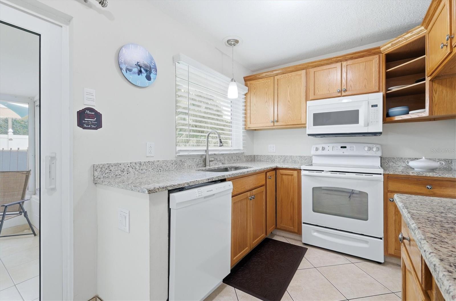 6309 FLAMINGO DR — photo 12