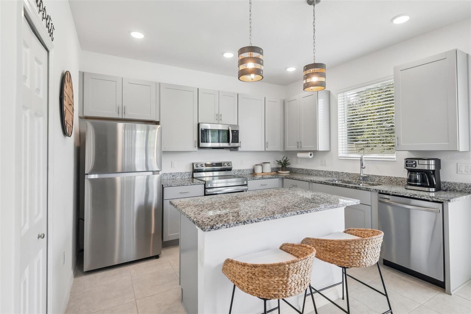 34162 ROGALLO LN — photo 6