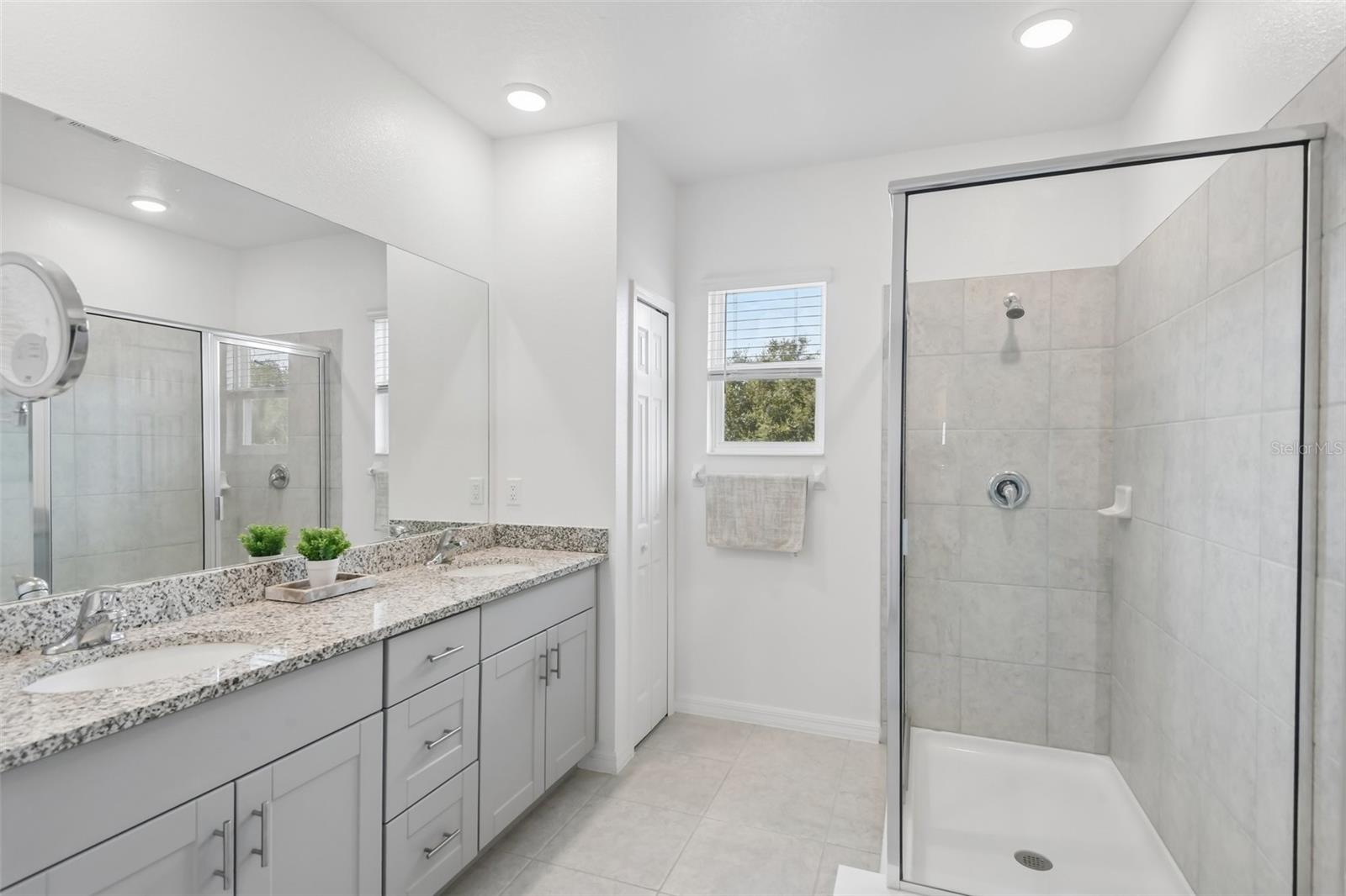 34162 ROGALLO LN — photo 17
