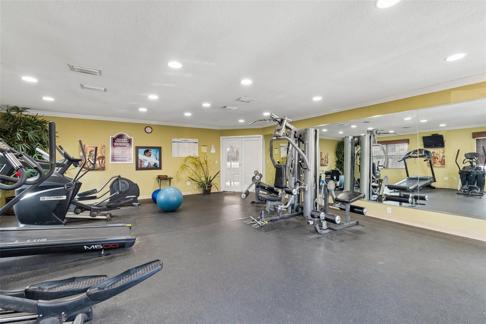 7210 N MANHATTAN AVE #1014 — photo 46