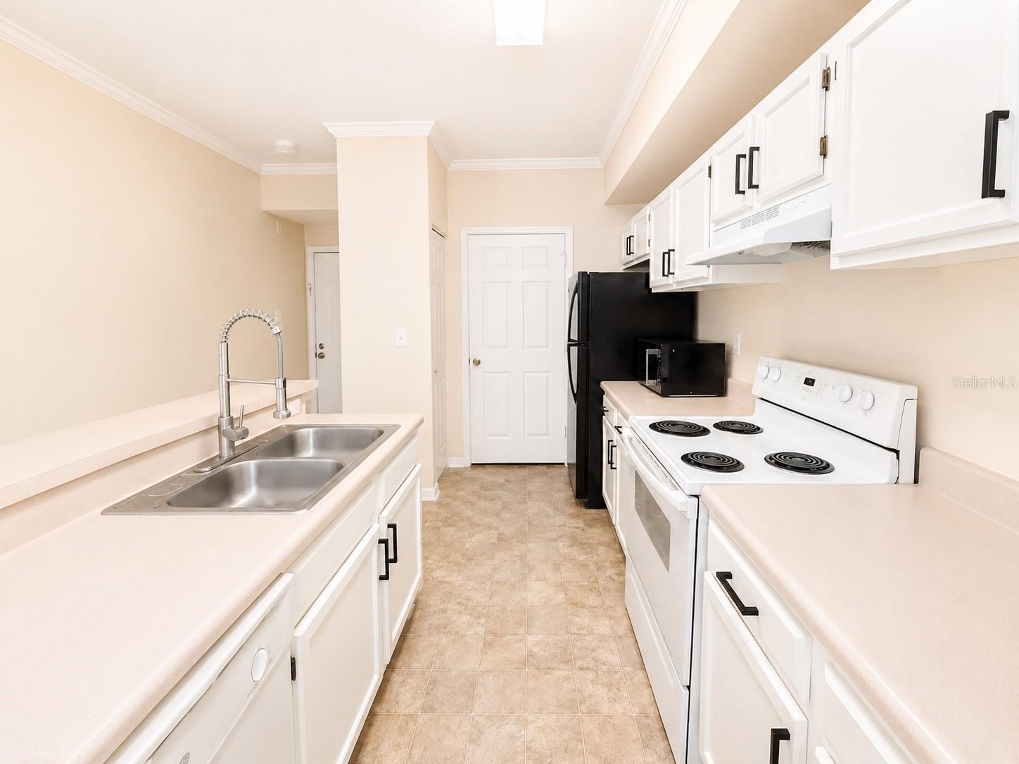 5610 PINNACLE HEIGHTS CIR #309 — photo 7