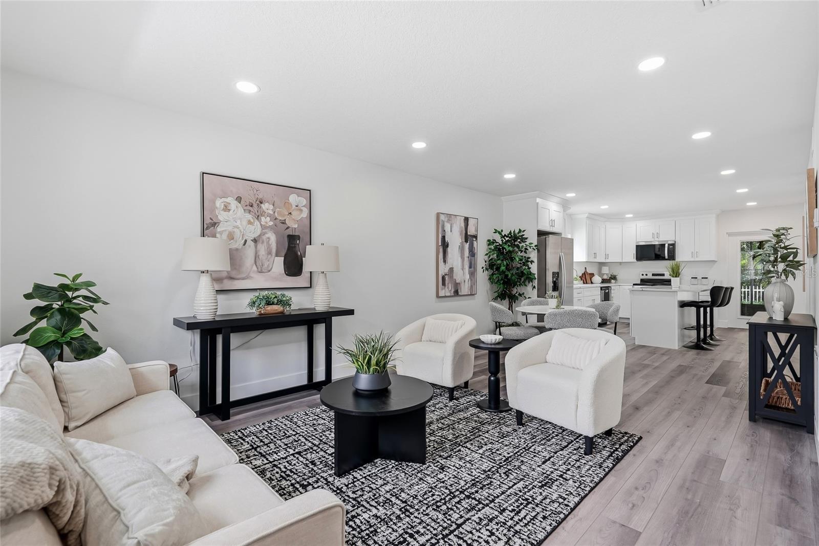15924 WINDING DR — photo 5