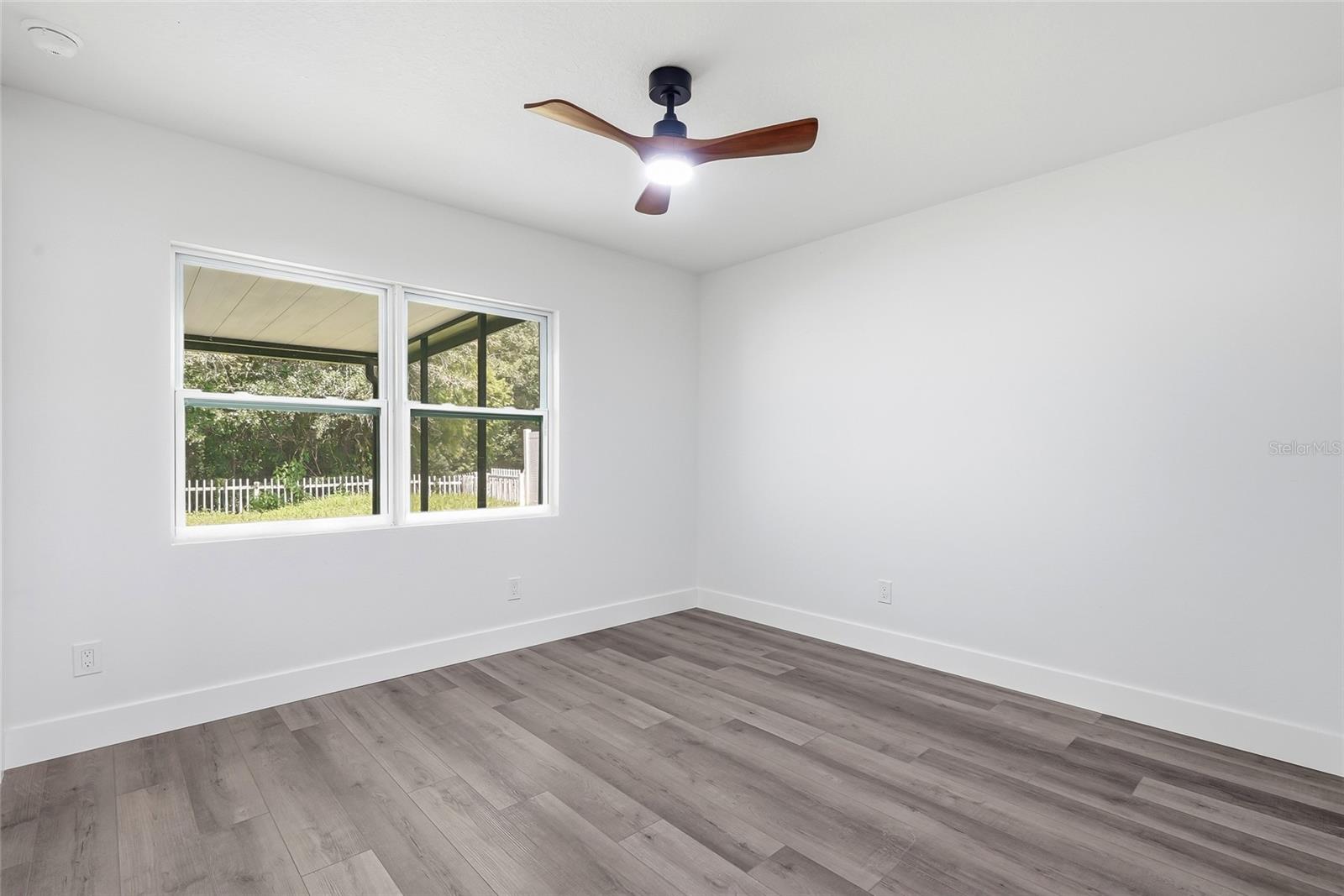 15924 WINDING DR — photo 15
