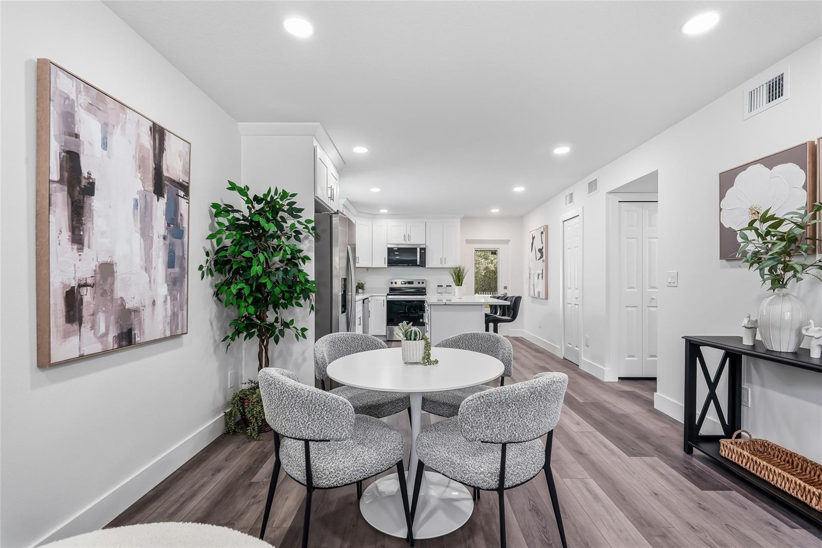 15924 WINDING DR — photo 7