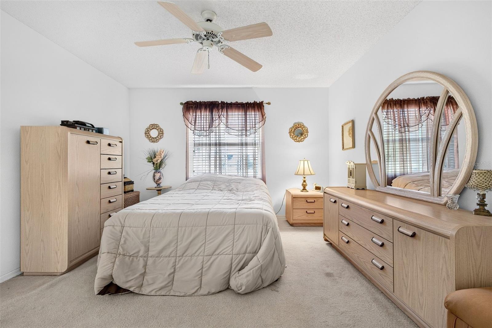 1201 OAK TRACE DR — photo 12