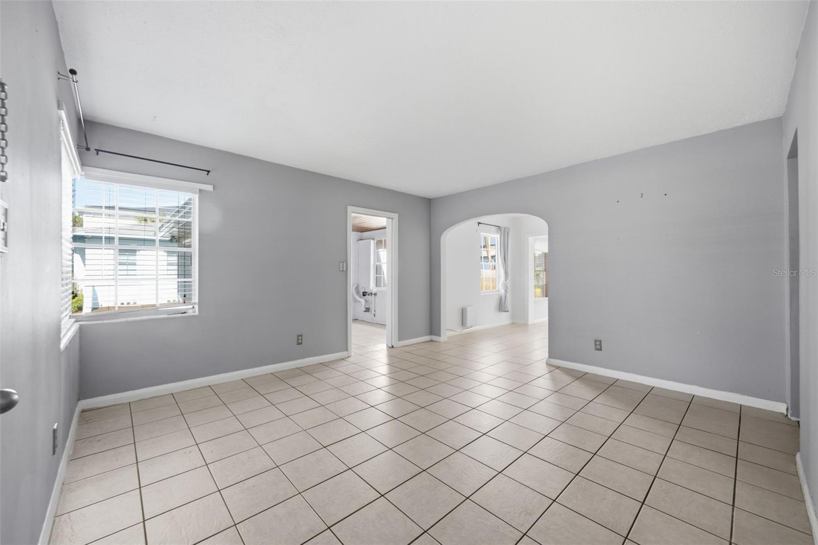 4003 W EUCLID AVE — photo 5