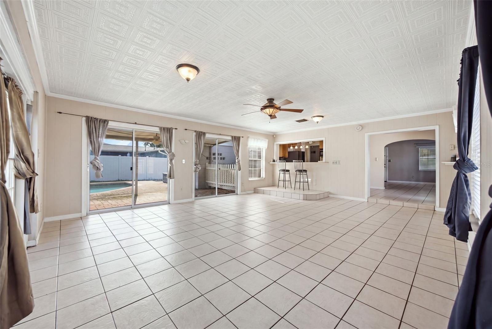 4003 W EUCLID AVE — photo 8