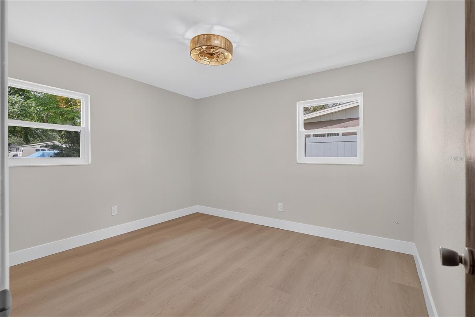 5305 E 98TH AVE — photo 22