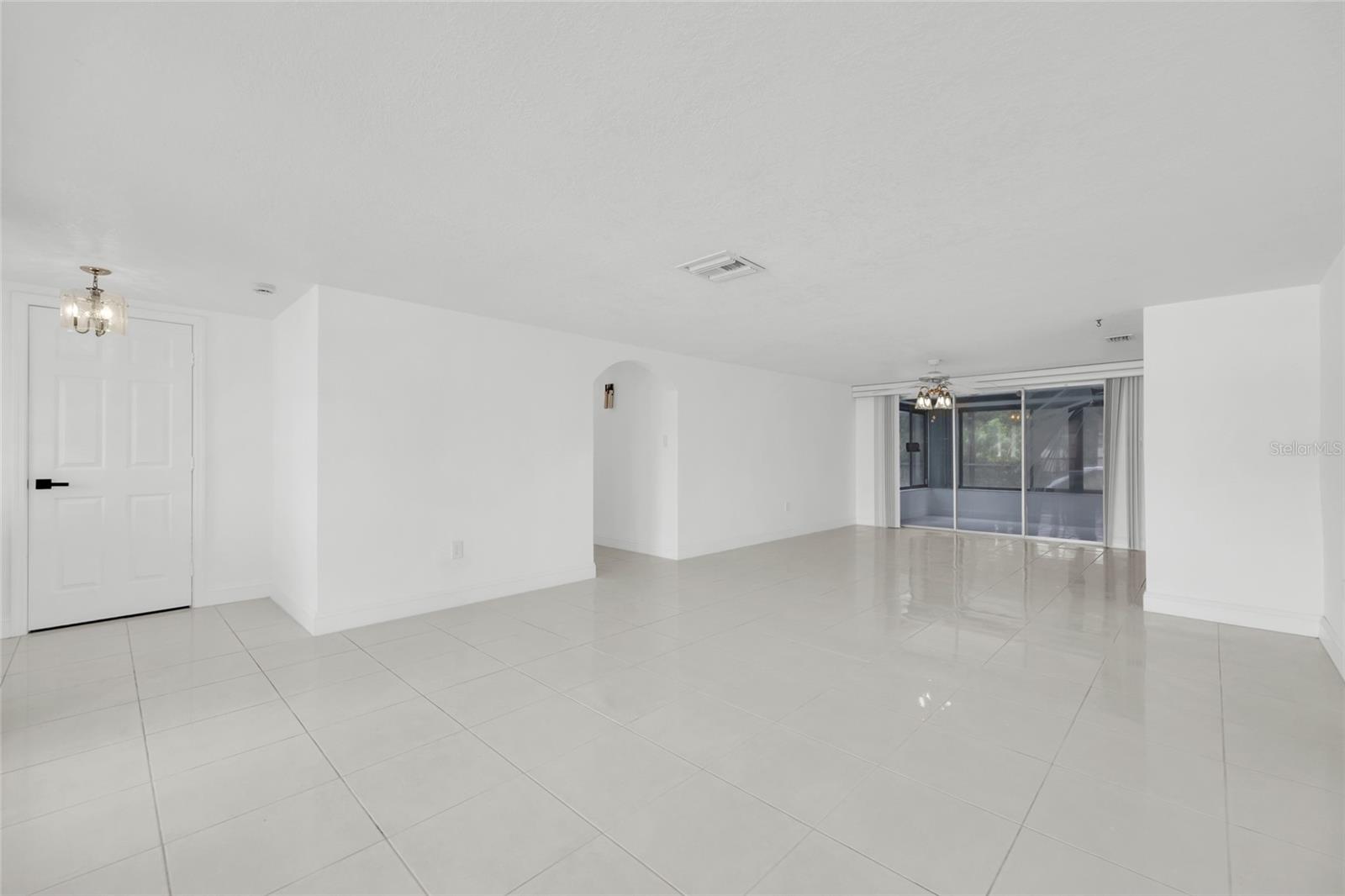 4618 CORNER CT — photo 13