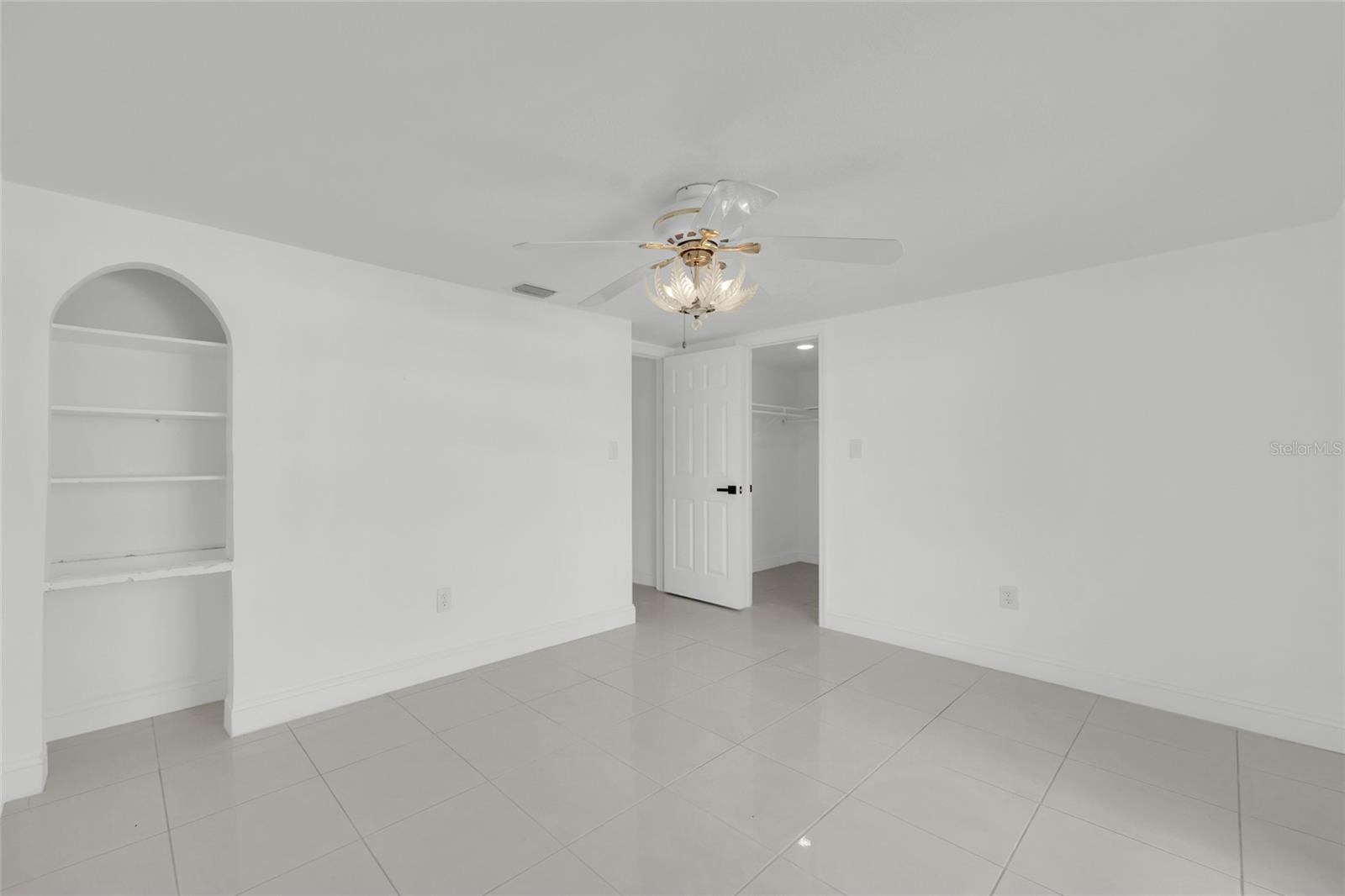 4618 CORNER CT — photo 32
