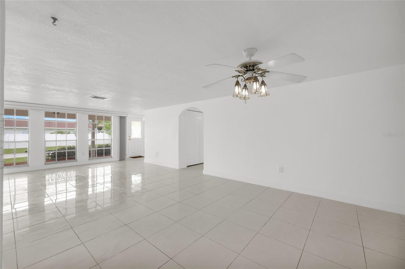 4618 CORNER CT — photo 15