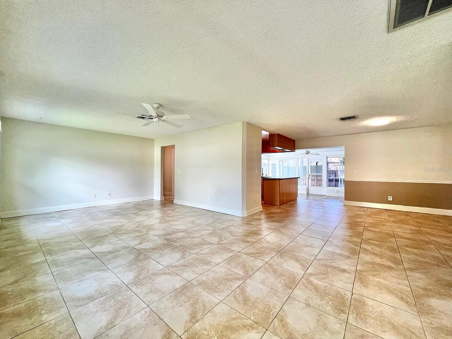 105 N BAY HILLS BLVD — photo 5