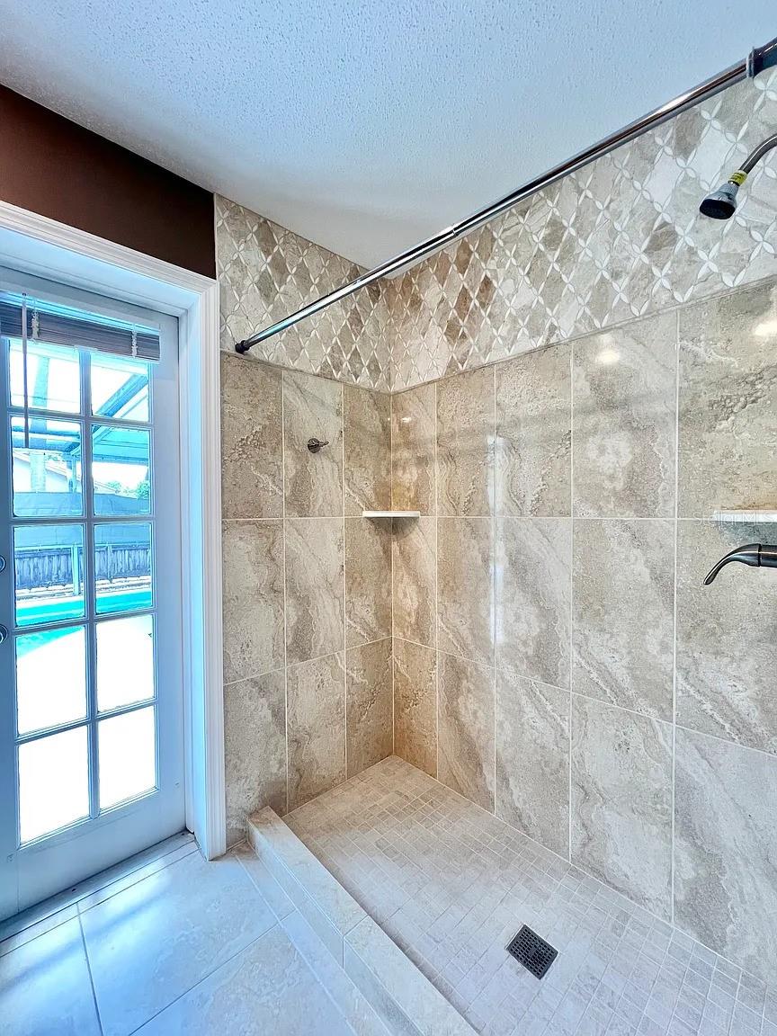 105 N BAY HILLS BLVD — photo 17