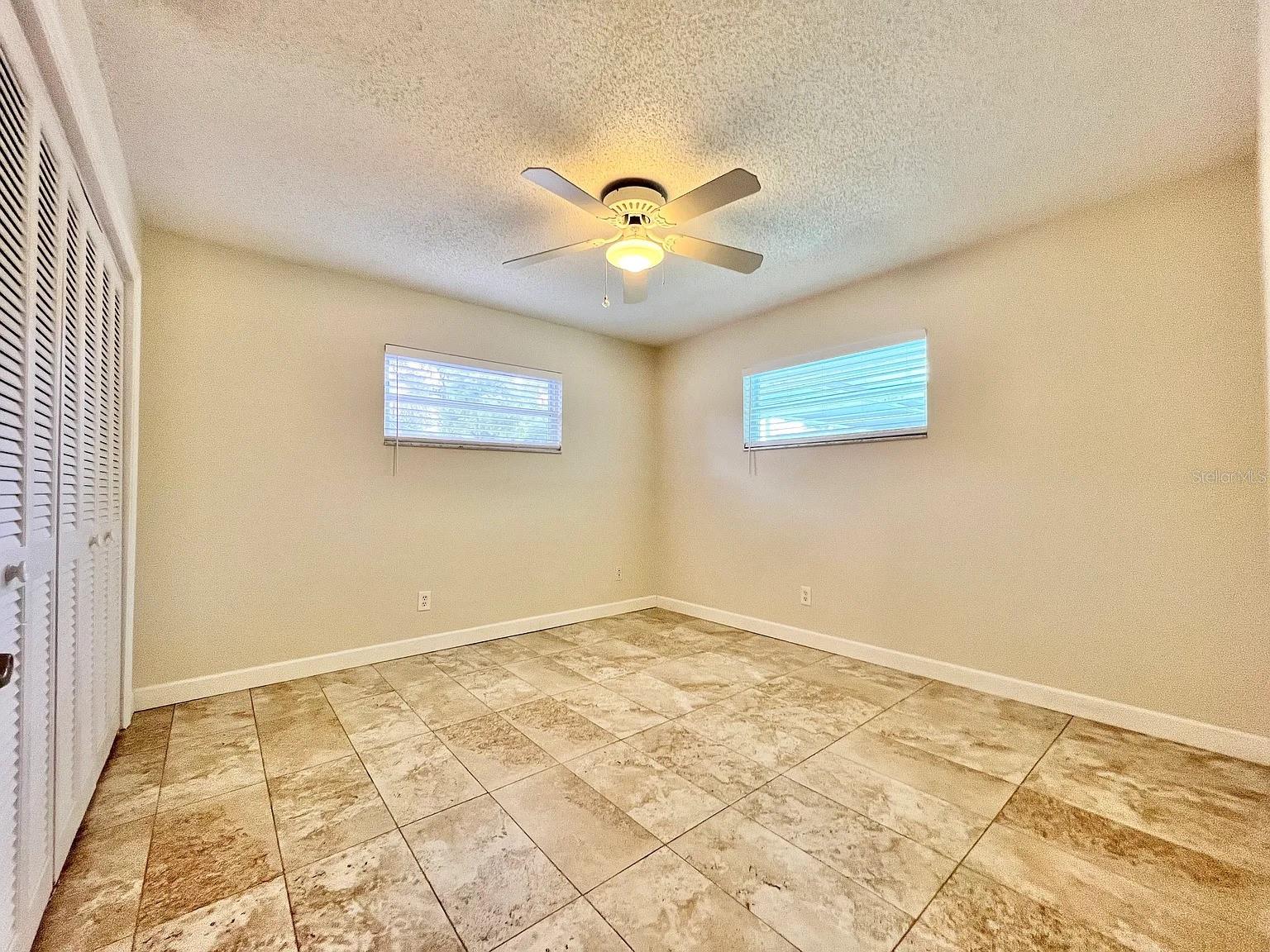 105 N BAY HILLS BLVD — photo 12