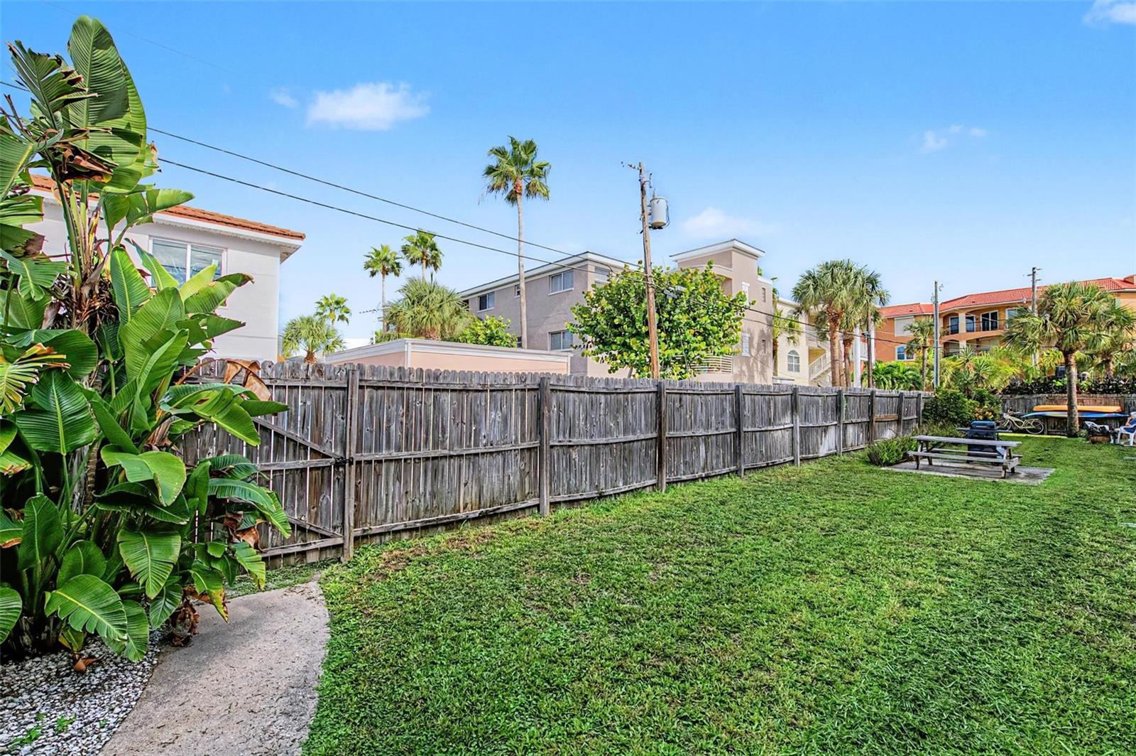 2110 GULF BLVD #6 — photo 23