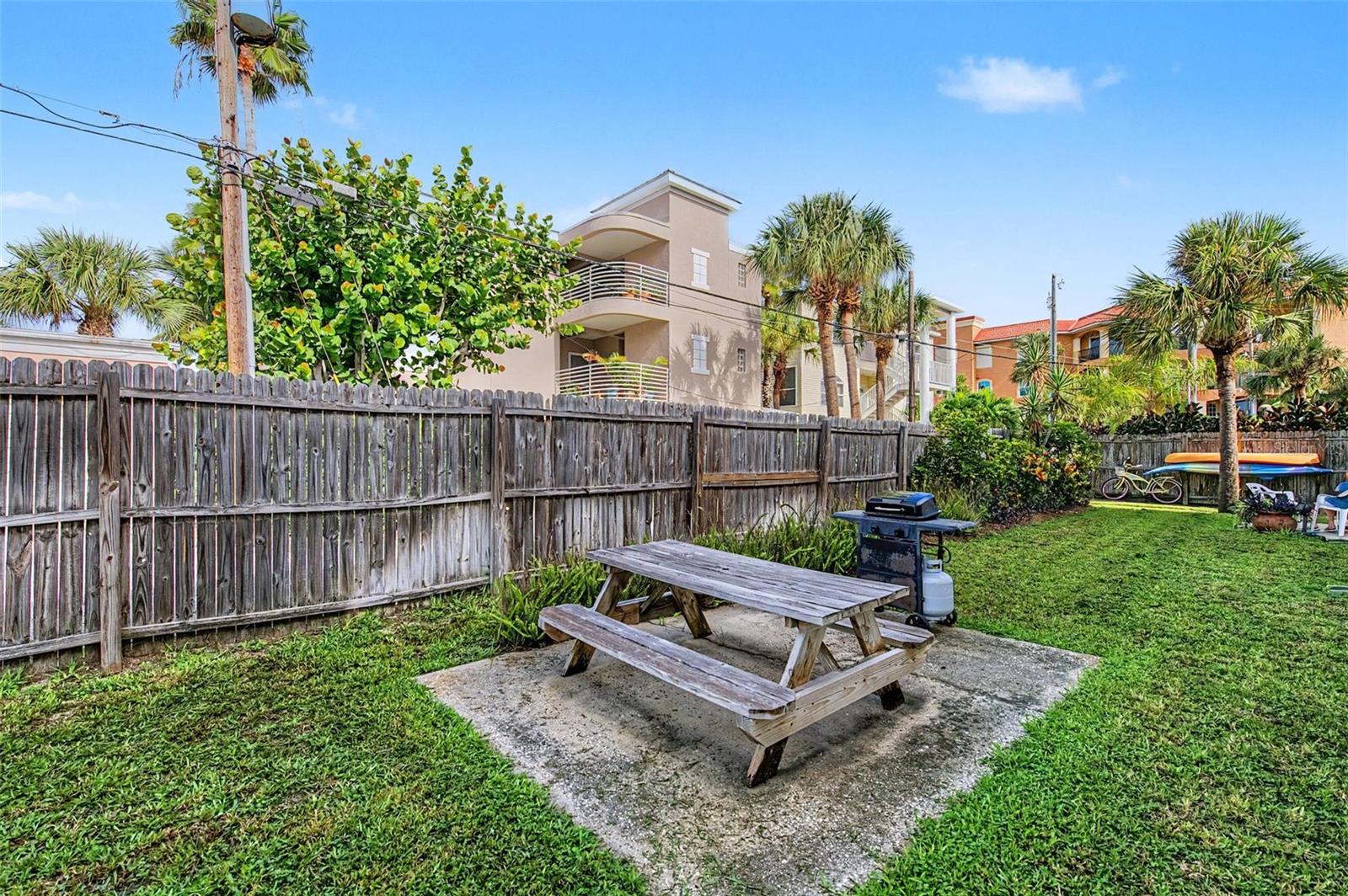 2110 GULF BLVD #6 — photo 24