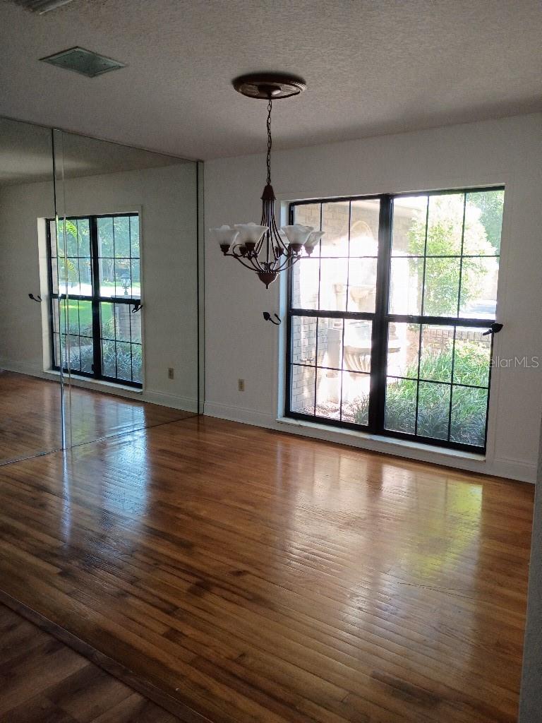 9302 W NORFOLK ST — photo 12