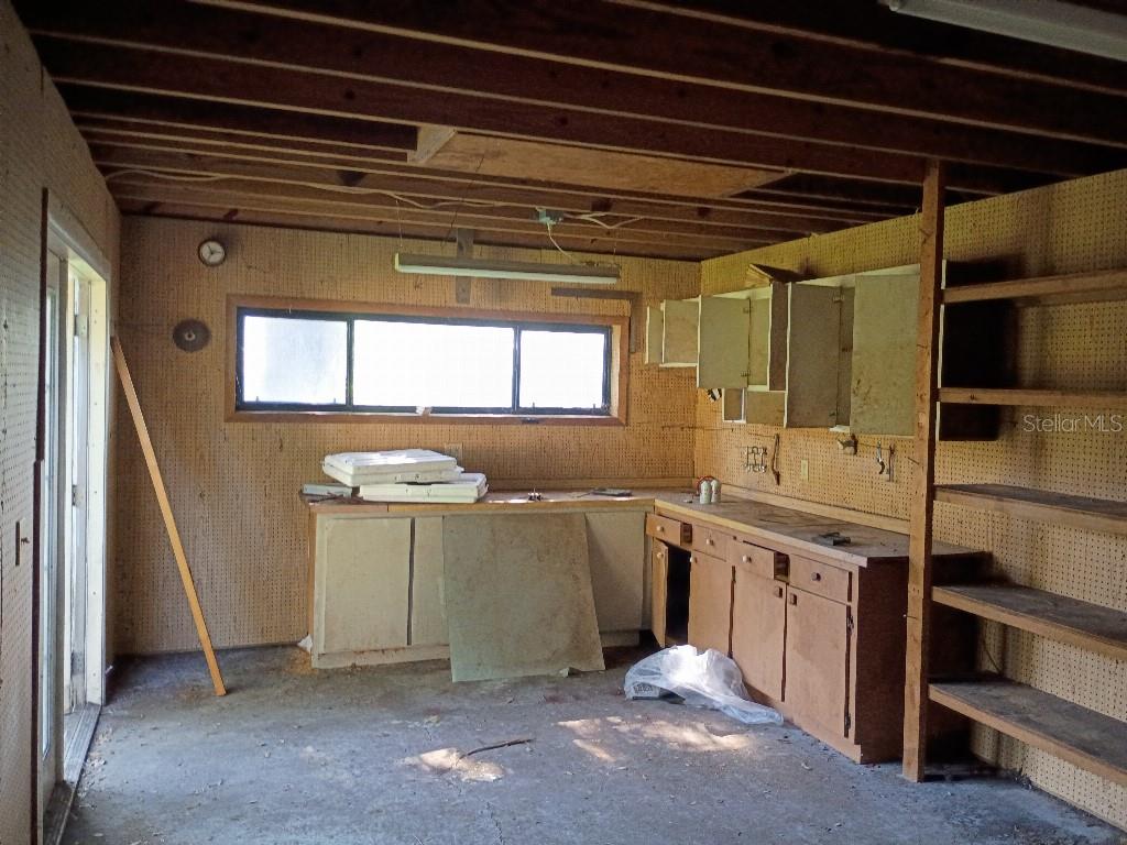9302 W NORFOLK ST — photo 35