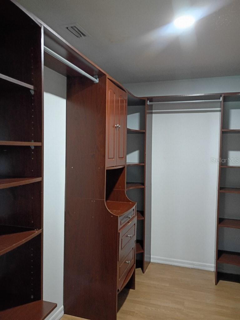9302 W NORFOLK ST — photo 24