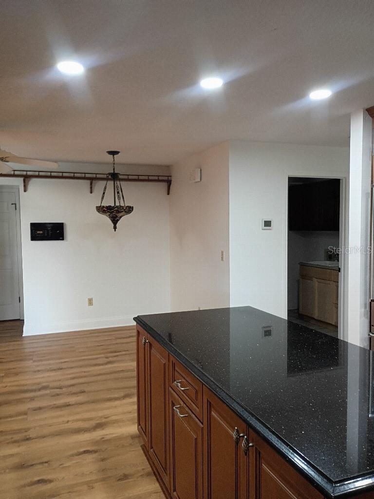 9302 W NORFOLK ST — photo 6