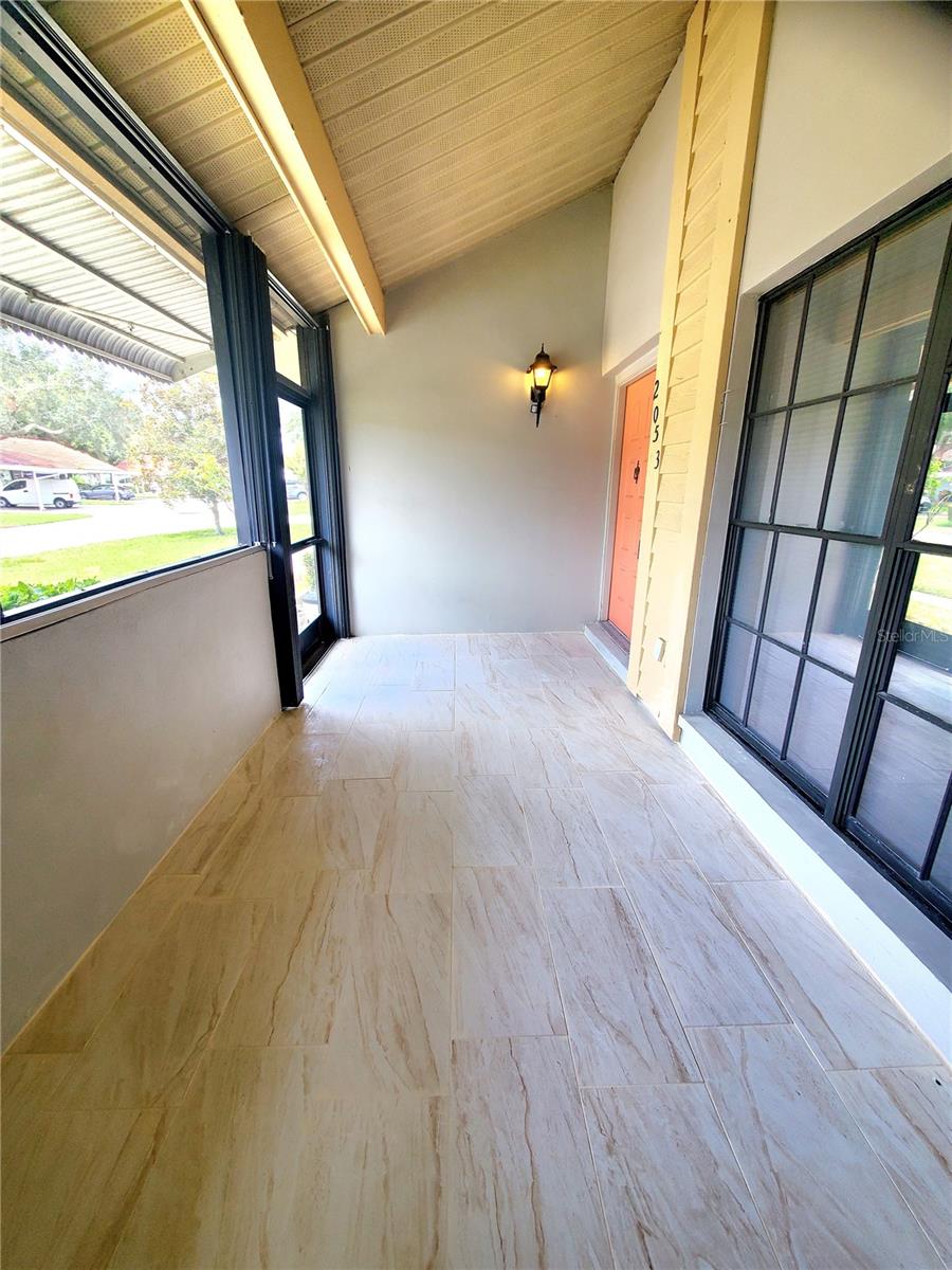 2053 VILLA TER — photo 3