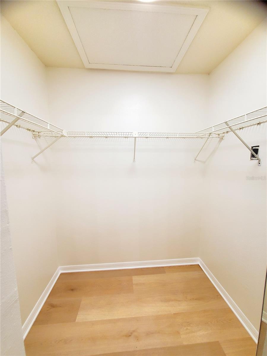 2053 VILLA TER — photo 22