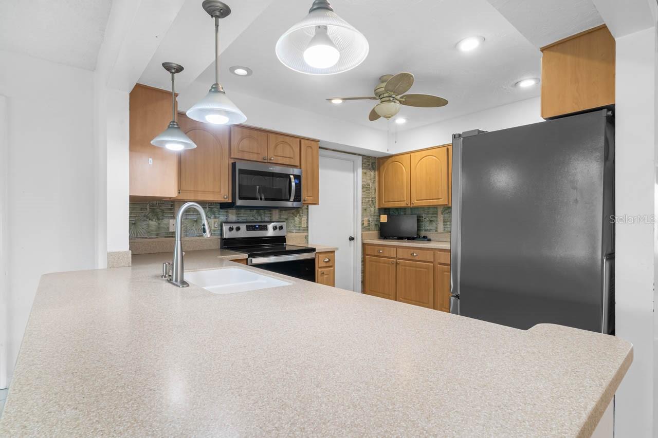 1001 ARDMORE WAY — photo 15