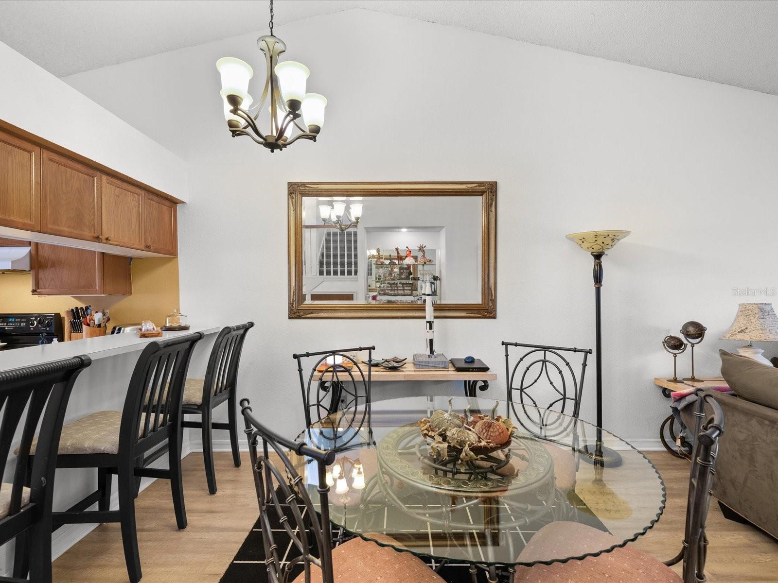 2538 W BROOK LN — photo 10
