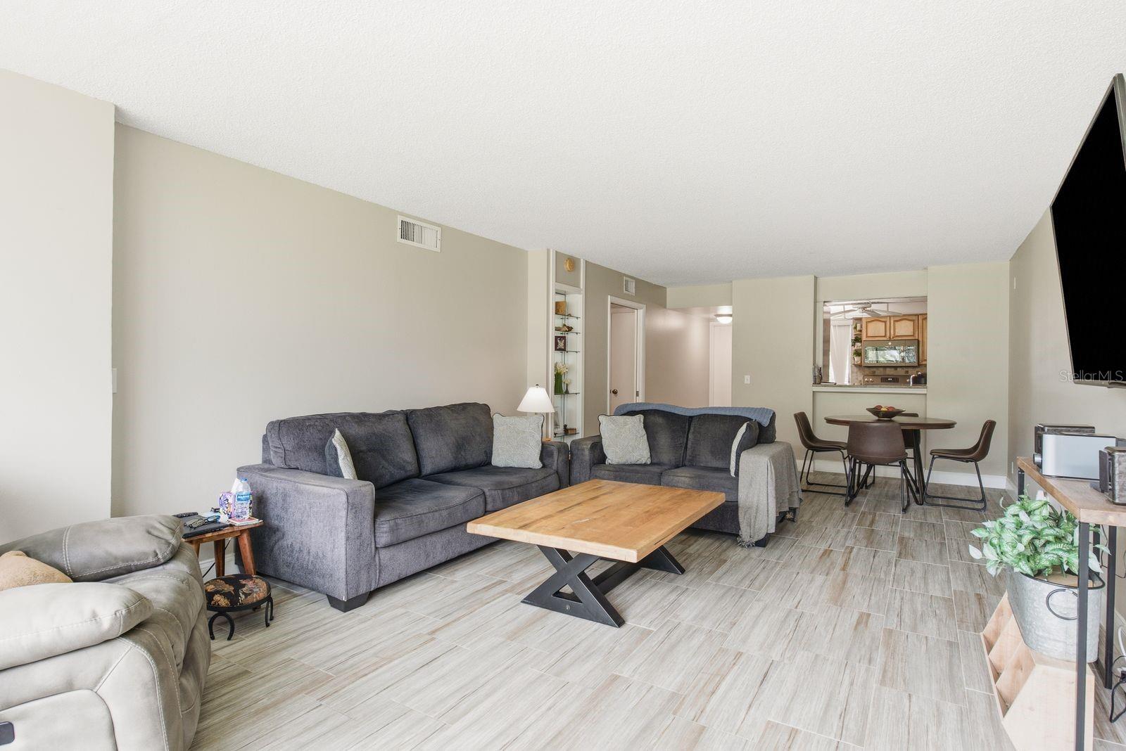 2621 COVE CAY DR #203 — photo 17