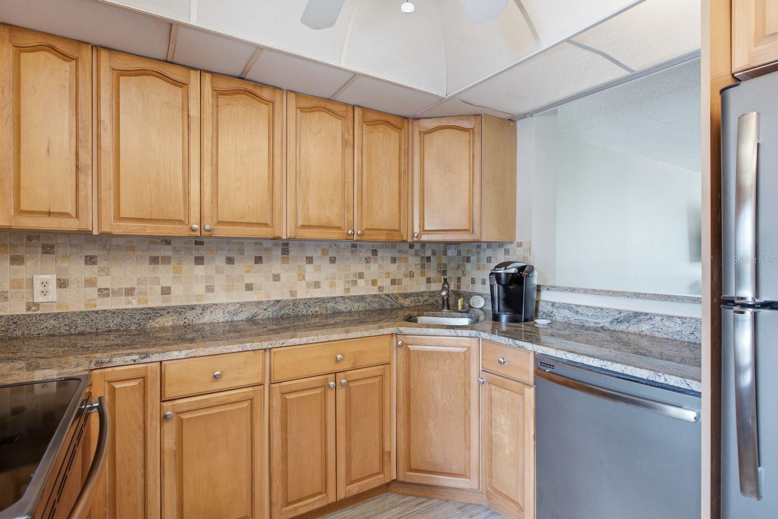 2621 COVE CAY DR #203 — photo 10