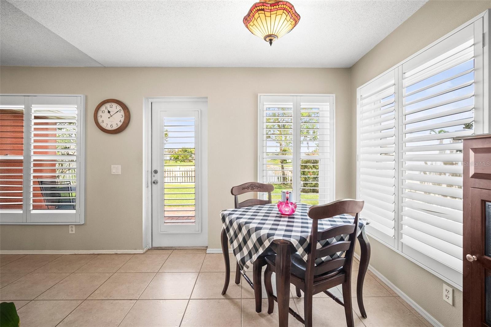 4194 BANBURY CIR — photo 11