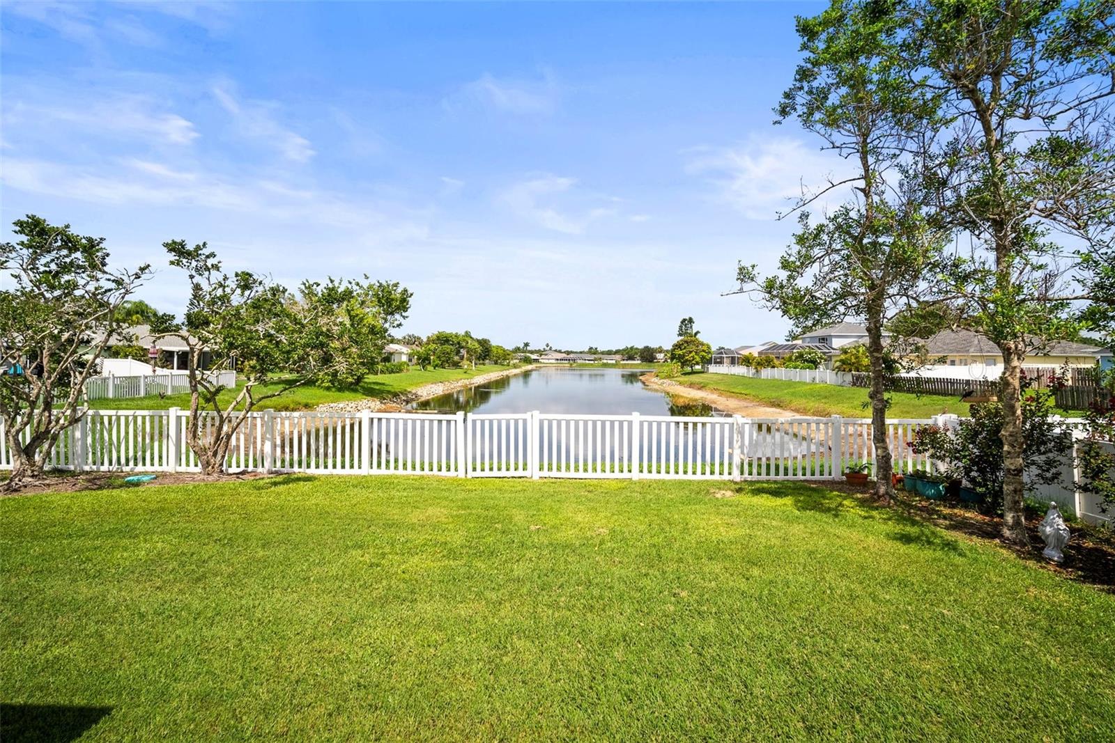 4194 BANBURY CIR — photo 36