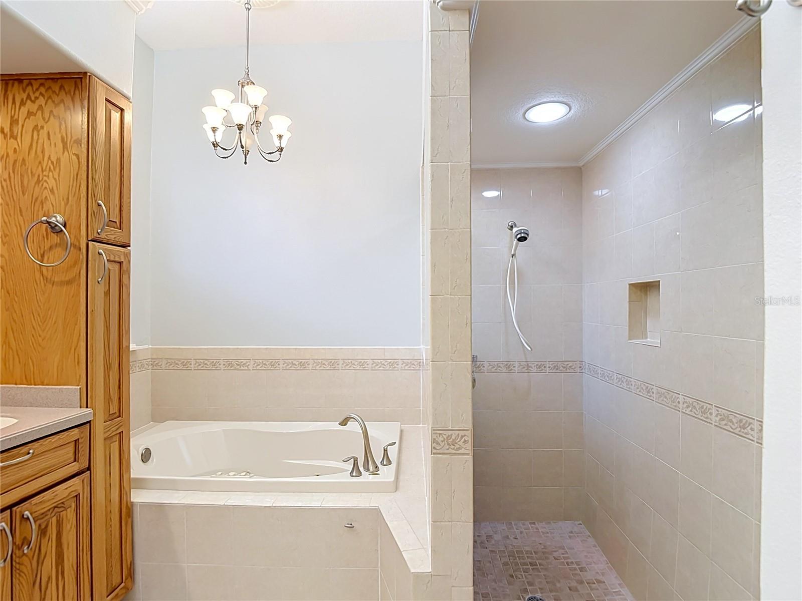 15903 BROCKWAY PL — photo 34