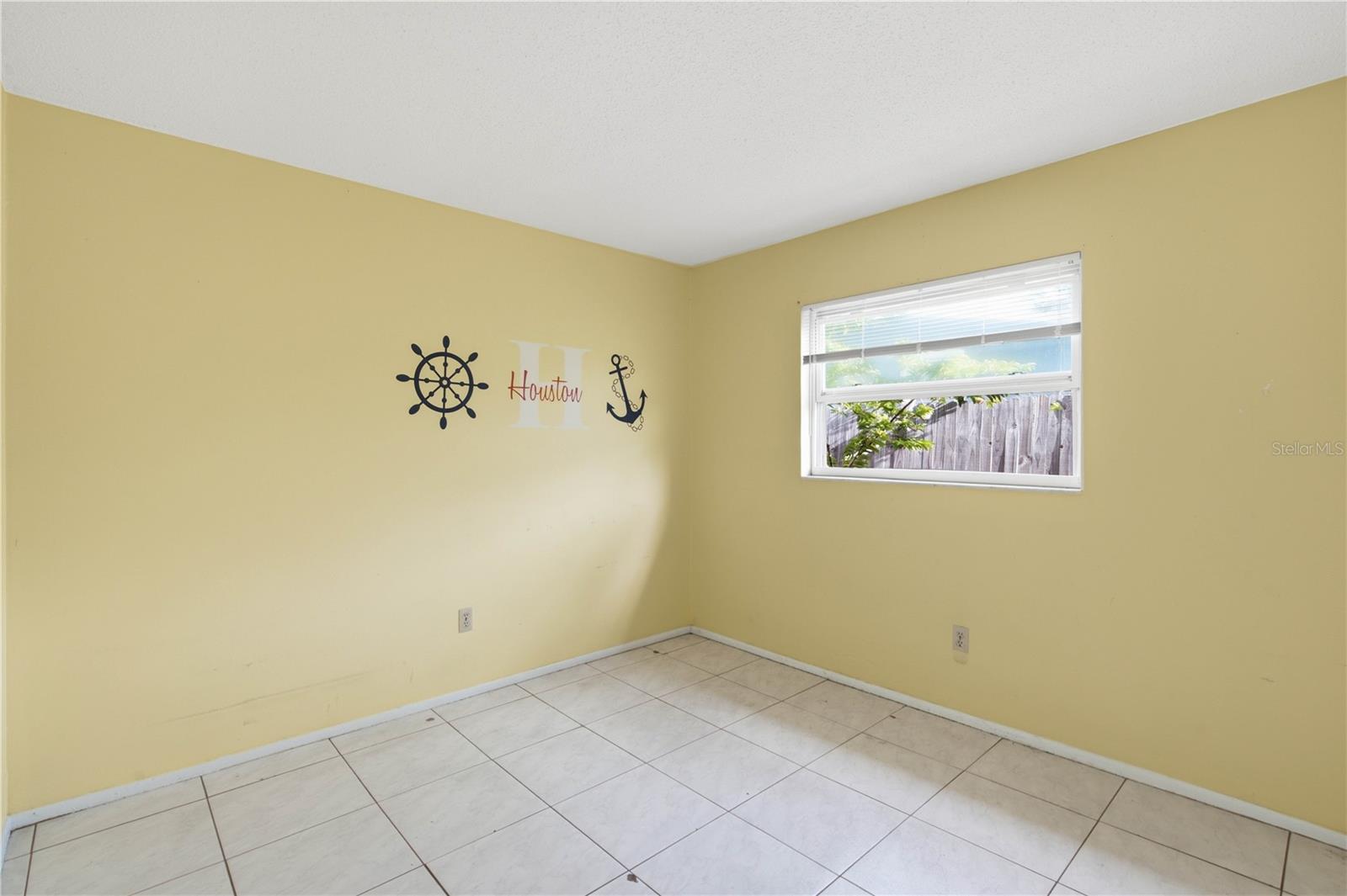 1615 PALM WAY — photo 10
