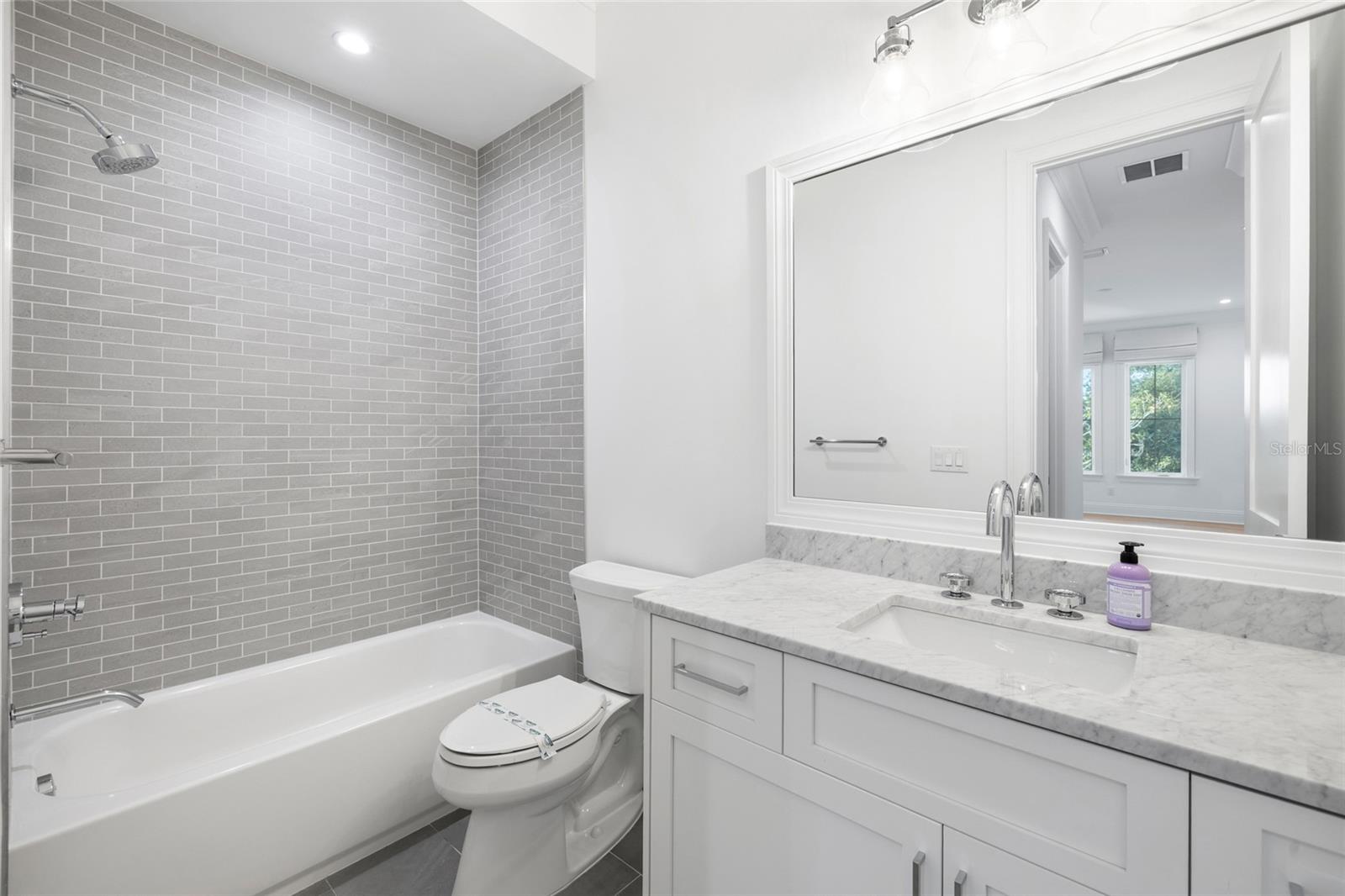5025 W DANTE AVE — photo 55