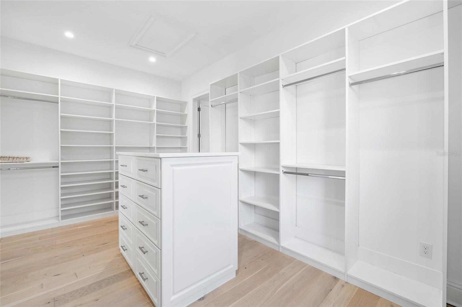 5025 W DANTE AVE — photo 52