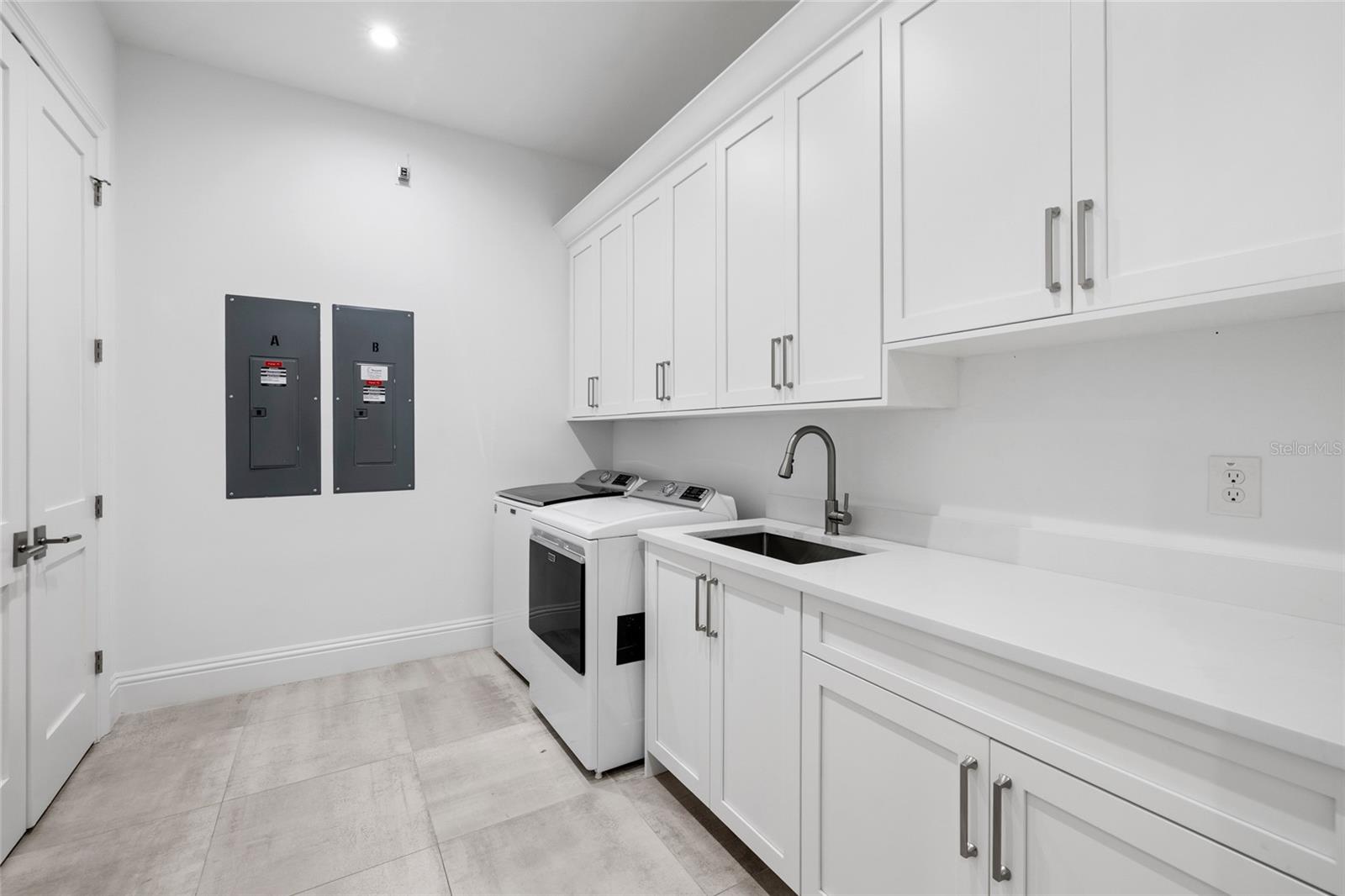 5025 W DANTE AVE — photo 63