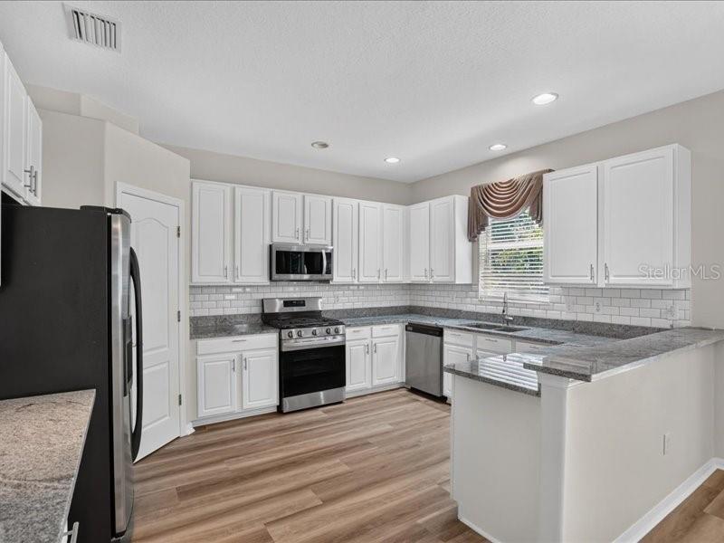 10420 LUCAYA DR — photo 11