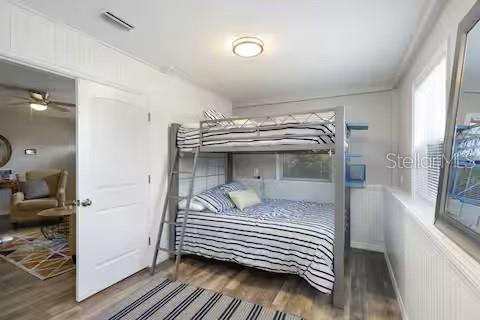 305 LINDEN DR — photo 6