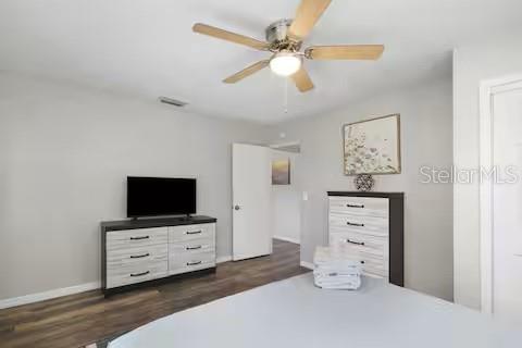 305 LINDEN DR — photo 11