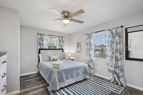 305 LINDEN DR — photo 9