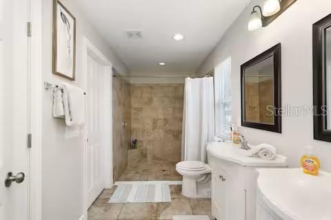 305 LINDEN DR — photo 4