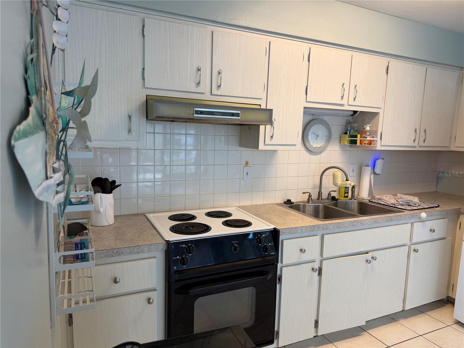 4340 TAHITIAN GARDENS CIR #D — photo 6