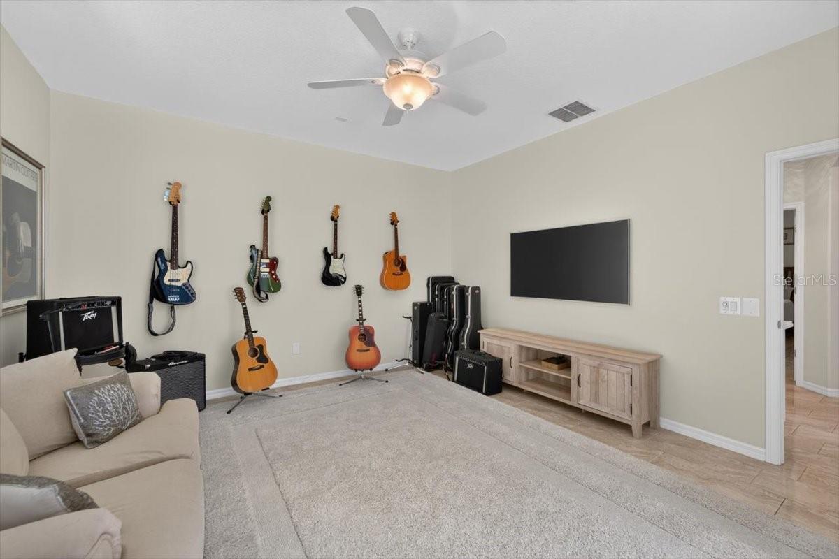 5603 EAGLEGLEN PL — photo 64