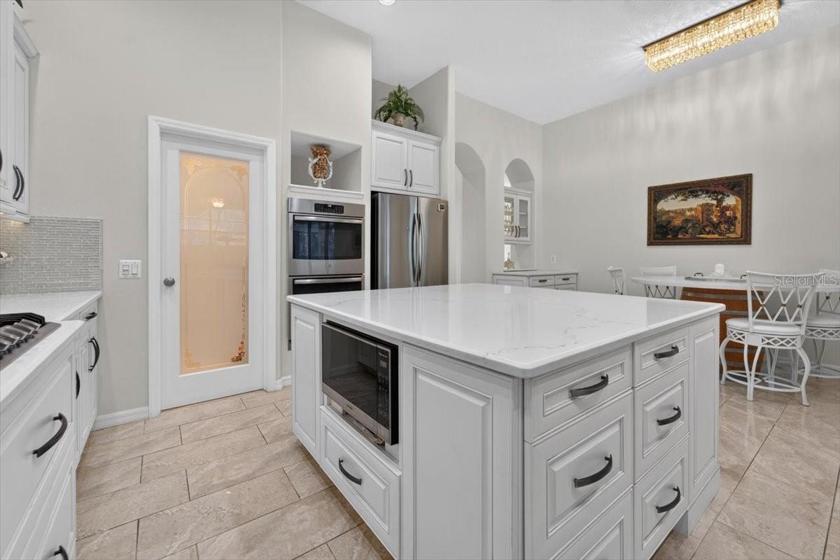 5603 EAGLEGLEN PL — photo 24