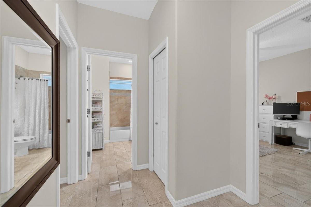 5603 EAGLEGLEN PL — photo 45